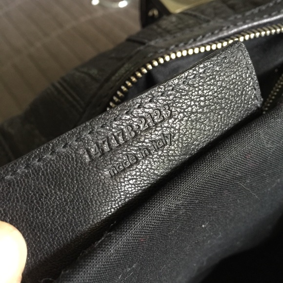 AUTHENTIC Balenciaga large leather - Picture 8 of 13